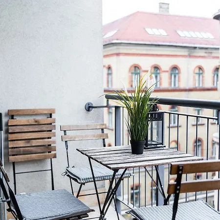 Downtown With Free Garage Balcony And Ac *