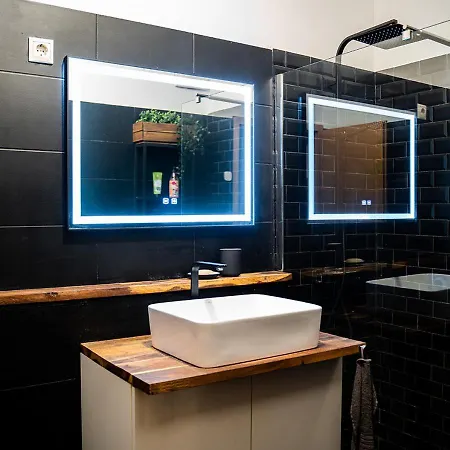 Downtown Apartment With Free Garage Balcony And Ac * 布达佩斯